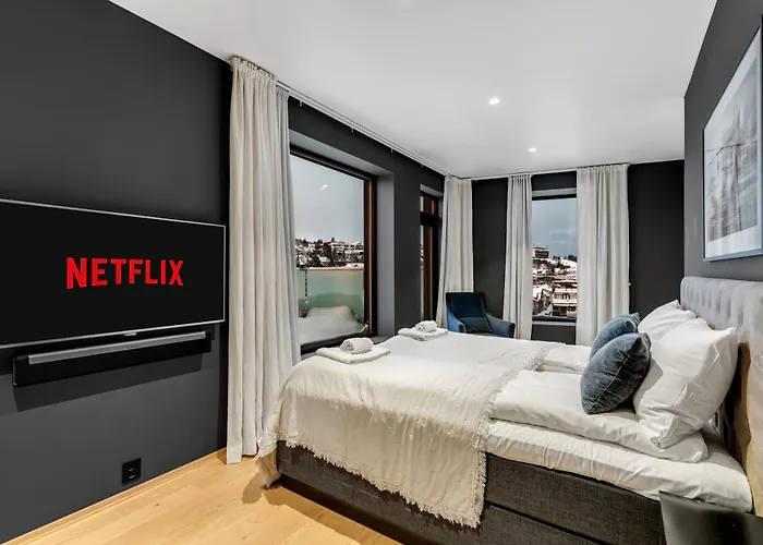 Grand Luxury Penthouse L Stunning View L Balcony * Tromsø