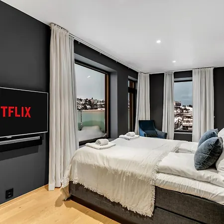 Grand Luxury Penthouse L Stunning View L Balcony * 特罗姆瑟